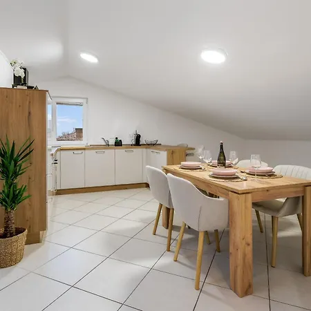Apartment Mandi By Dimbikes
